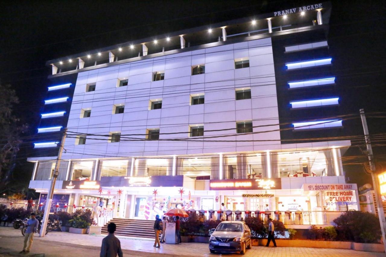 Hotel Shubham Celebrations Haydarabad Dış mekan fotoğraf